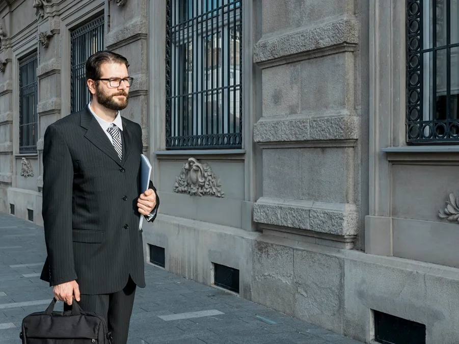 Choose the Right Private Investigator in the UK